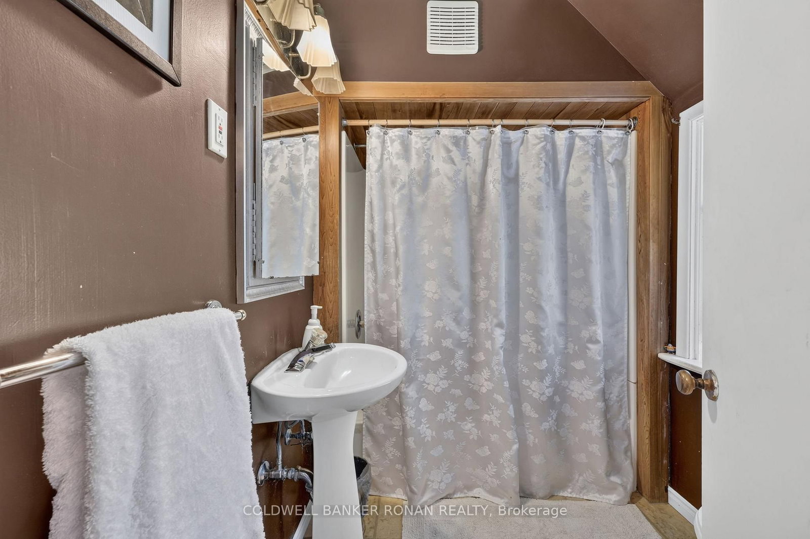 8562/8587 6th Line • Essa, ON photo 34