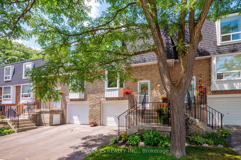 202 Royal Orchard Boulevard