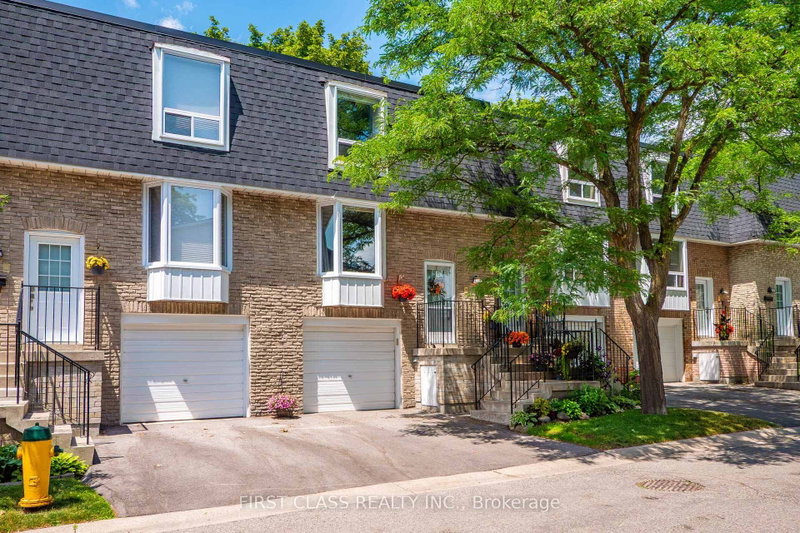 202 Royal Orchard Boulevard