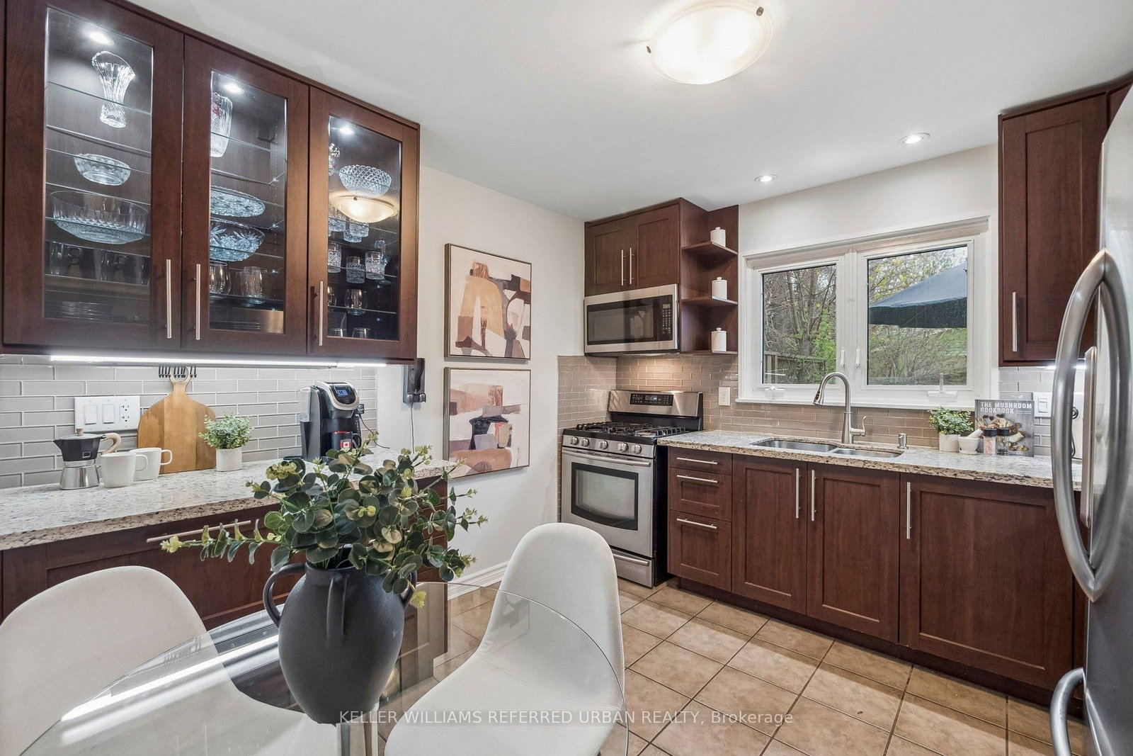 78 Springhead Gardens • Richmond Hill, ON photo 10