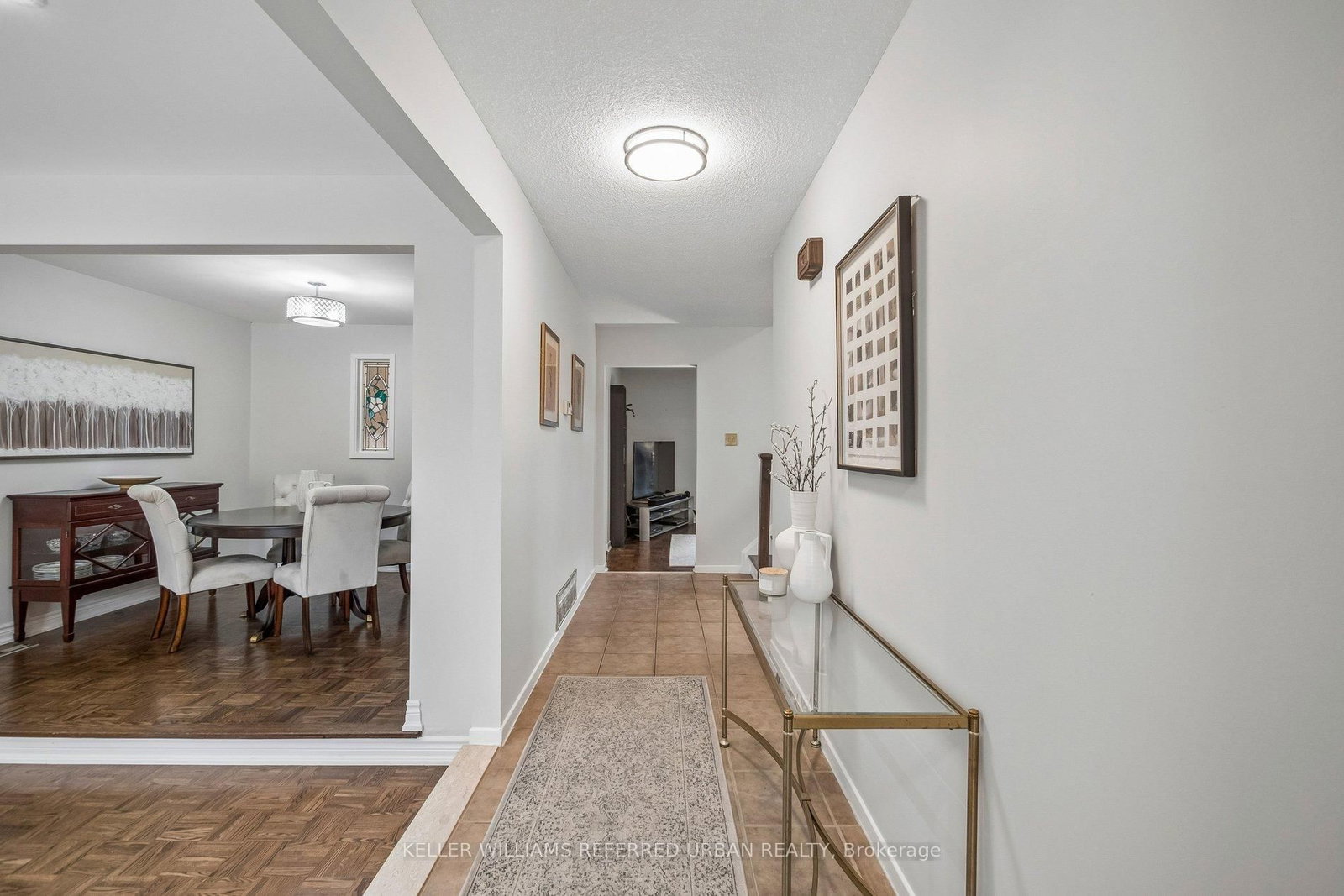 78 Springhead Gardens • Richmond Hill, ON photo 6