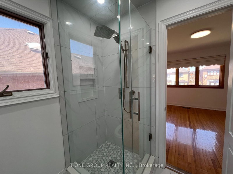 30 Paddington Pl photo 5