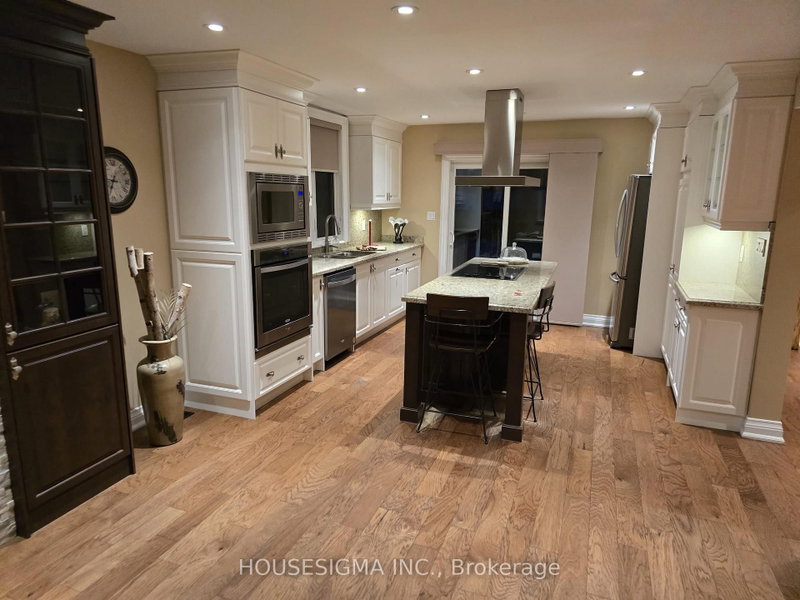 home for lease on 12020 Woodbine Avenue