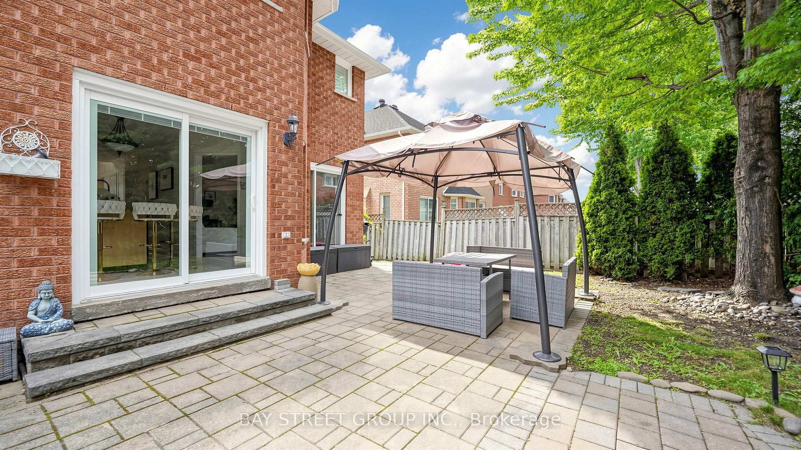 26 Kew Gardens • Richmond Hill, ON photo 47