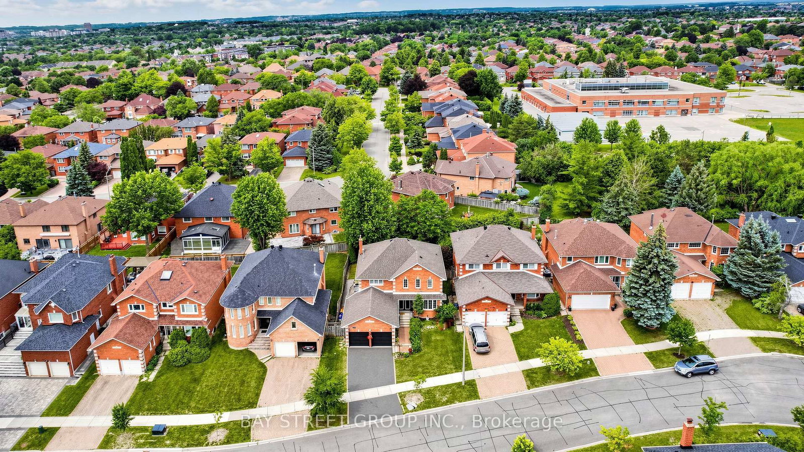 26 Kew Gardens • Richmond Hill, ON photo 48