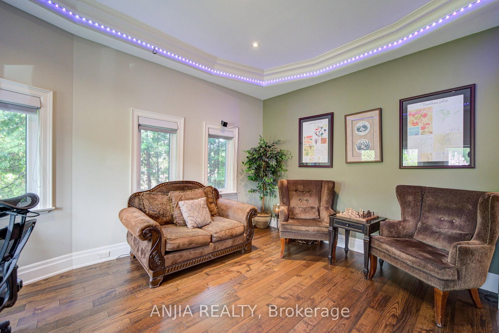 452 Fernleigh Circle S • Richmond Hill, ON photo 5