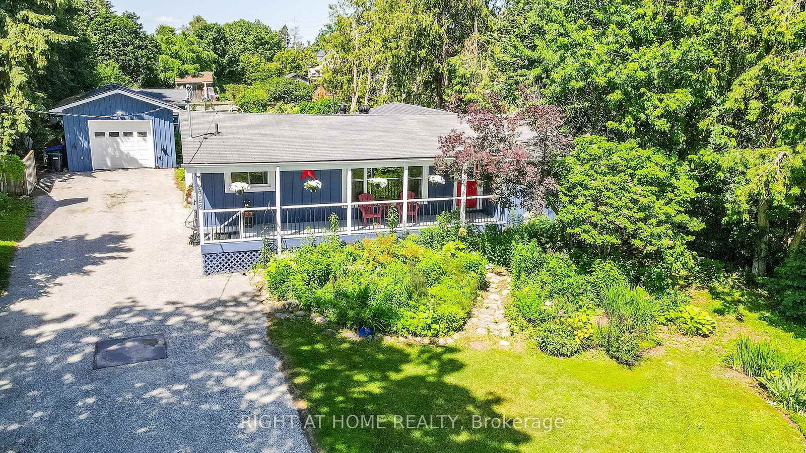 2988 25th Sideroad • Innisfil, ON photo 2