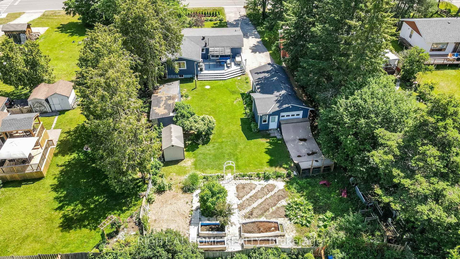 2988 25th Sideroad • Innisfil, ON photo 3