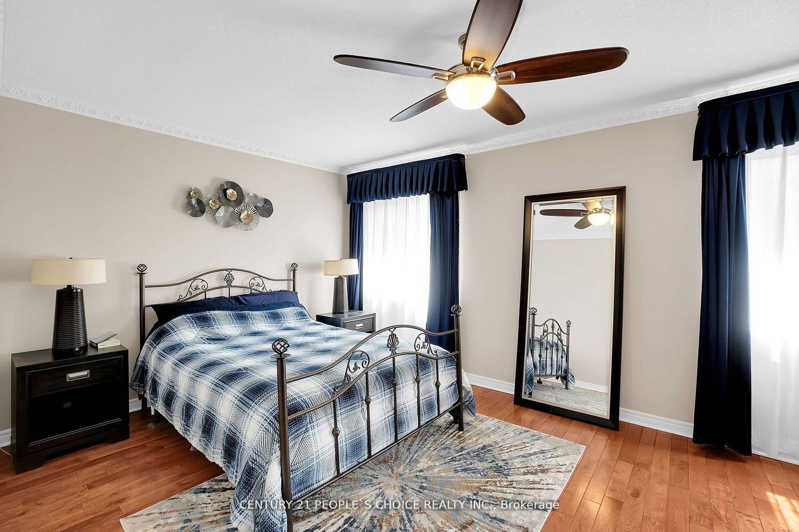 160 Carrier Cres Crescent • Vaughan, ON photo 8