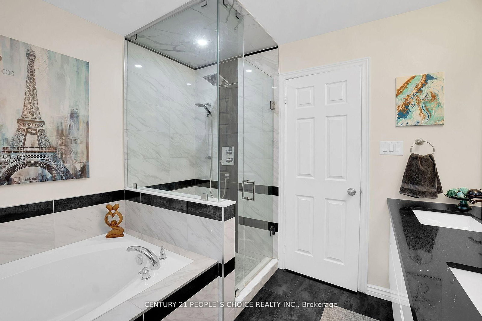 160 Carrier Cres Crescent • Vaughan, ON photo 9