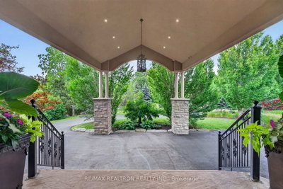11 Saul Court • Vaughan, ON photo 6