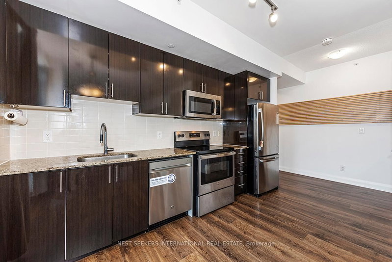733 - 7165 Yonge Street