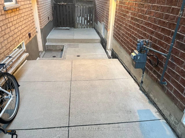 Lower - 157 Hollywood Hill Circle
