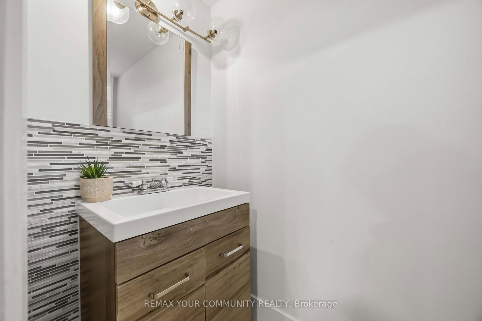 614 Rupert Avenue • Whitchurch-Stouffville, ON photo 11