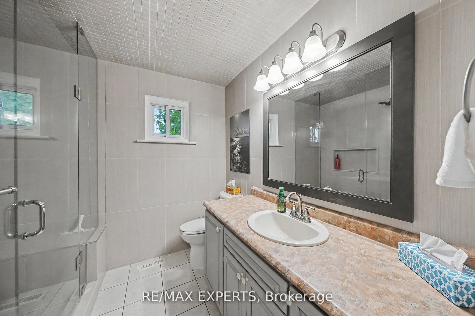 32 Oak Court • Aurora, ON photo 21