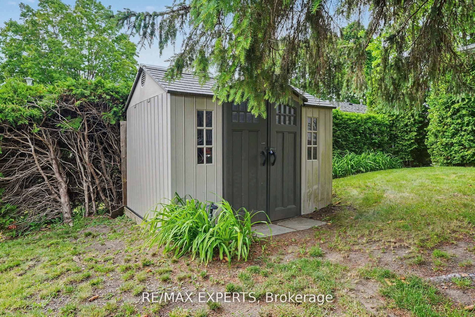 32 Oak Court • Aurora, ON photo 38