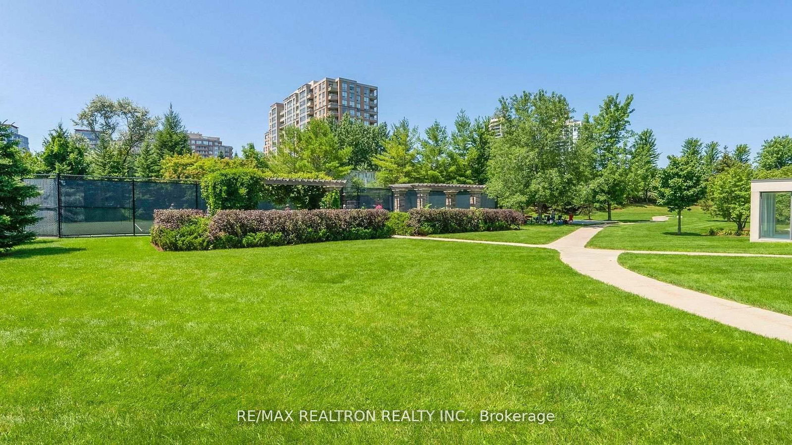 330 Red Maple Road • #103 • Richmond Hill, ON photo 34