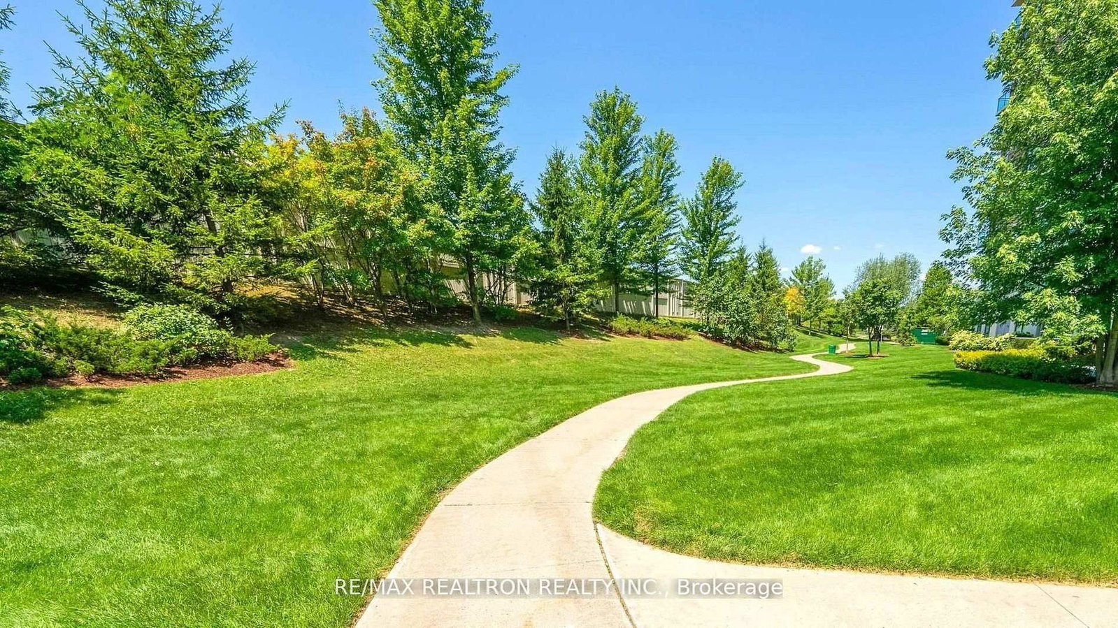 330 Red Maple Road • #103 • Richmond Hill, ON photo 37