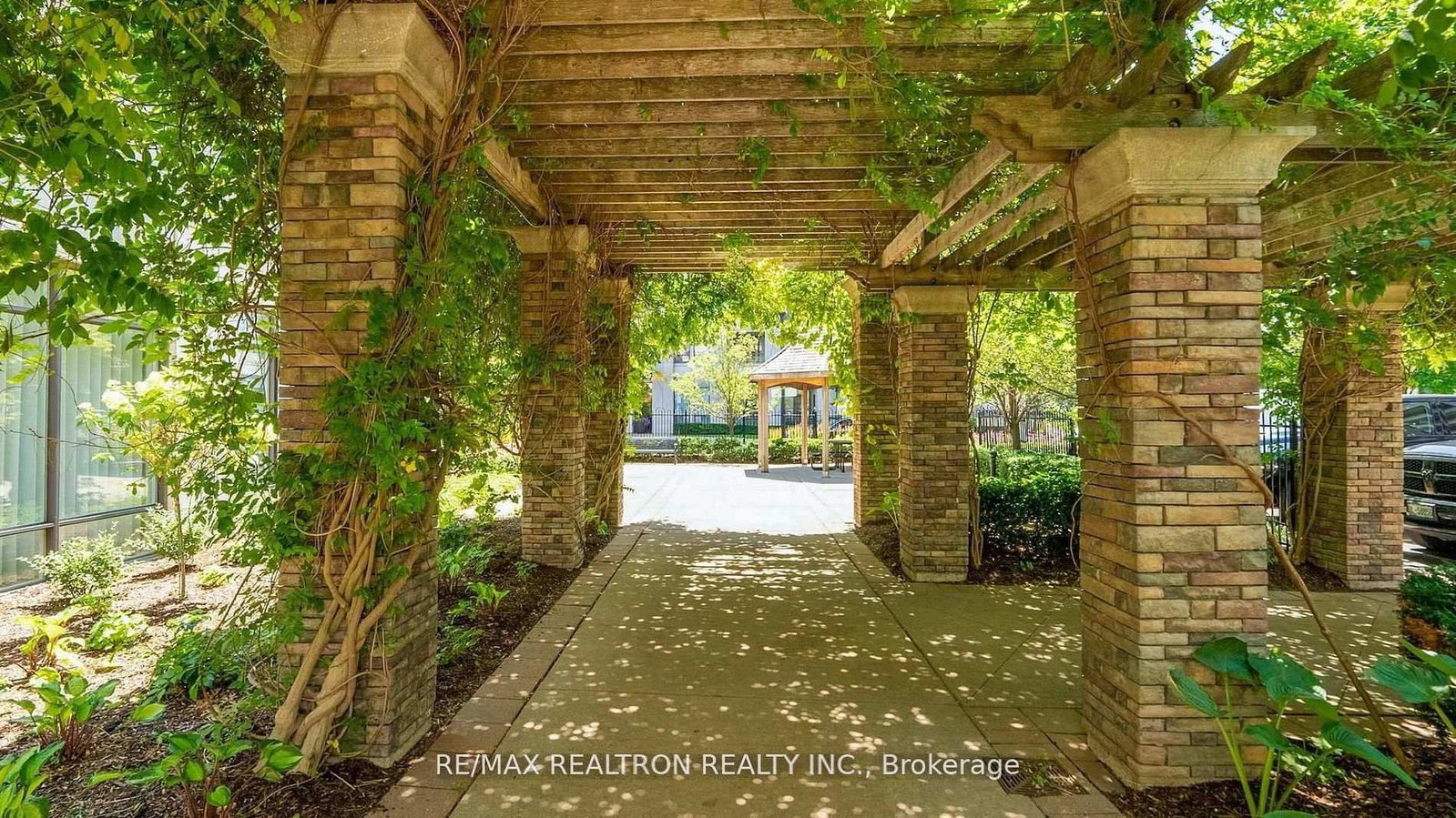 330 Red Maple Road • #103 • Richmond Hill, ON photo 40