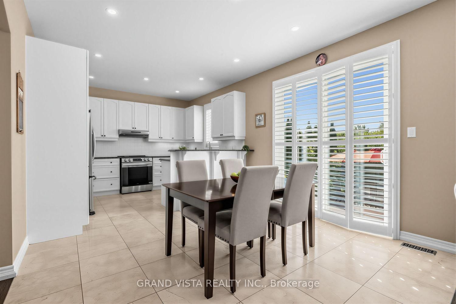 31 Routledge Drive • Richmond Hill, ON photo 14