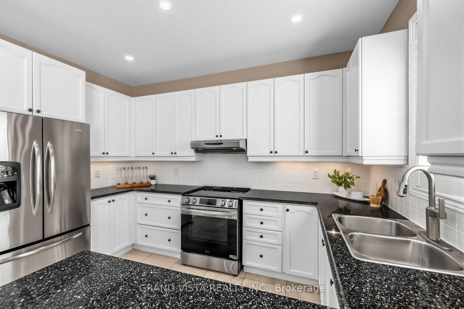 31 Routledge Drive • Richmond Hill, ON photo 15