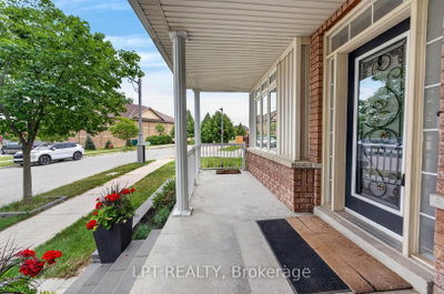 32 William Gaspar Court • Markham, ON photo 7
