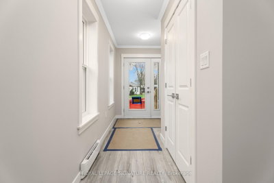16 Briarwood Place • Innisfil, ON photo 8