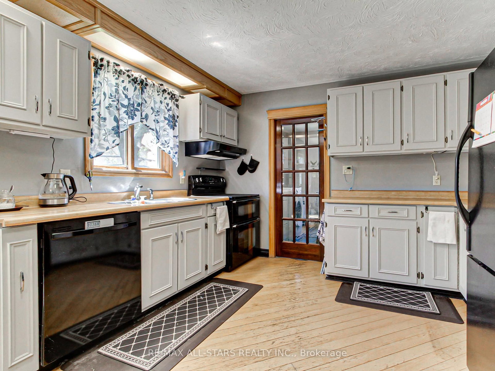 397 Winnifred Drive • Georgina, ON photo 12