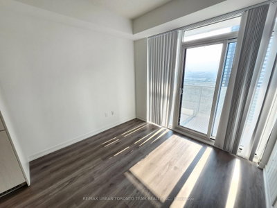 Unit 2716 — 28 Interchange Way — photo 4