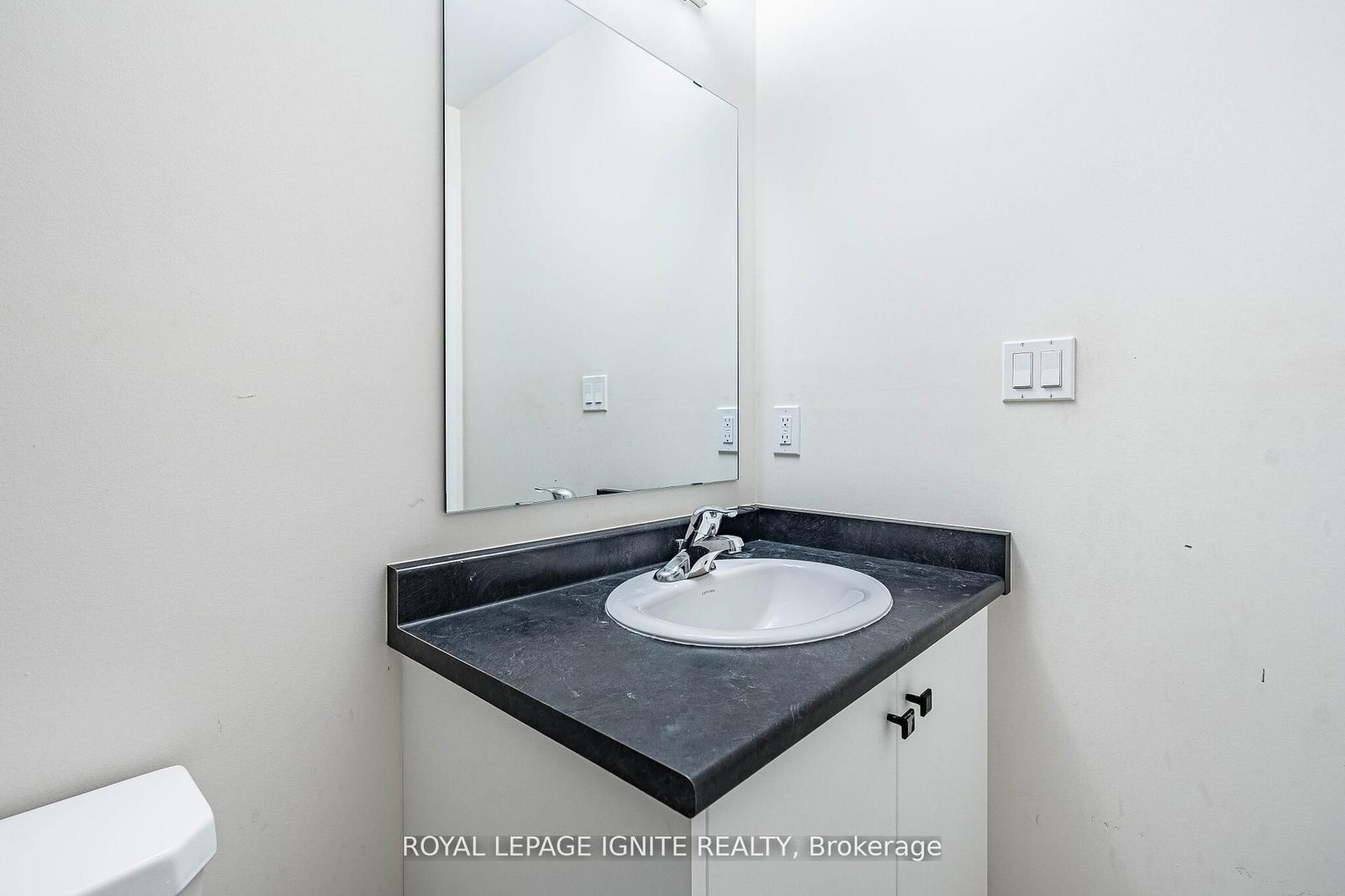 55 Chiffon St, Vaughan, view 32