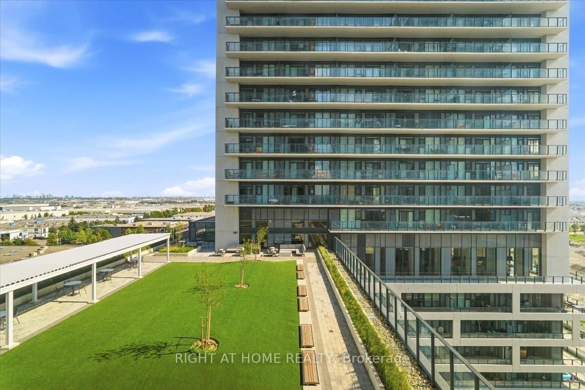 8960 Jane Street • #910 • Vaughan, ON photo 23