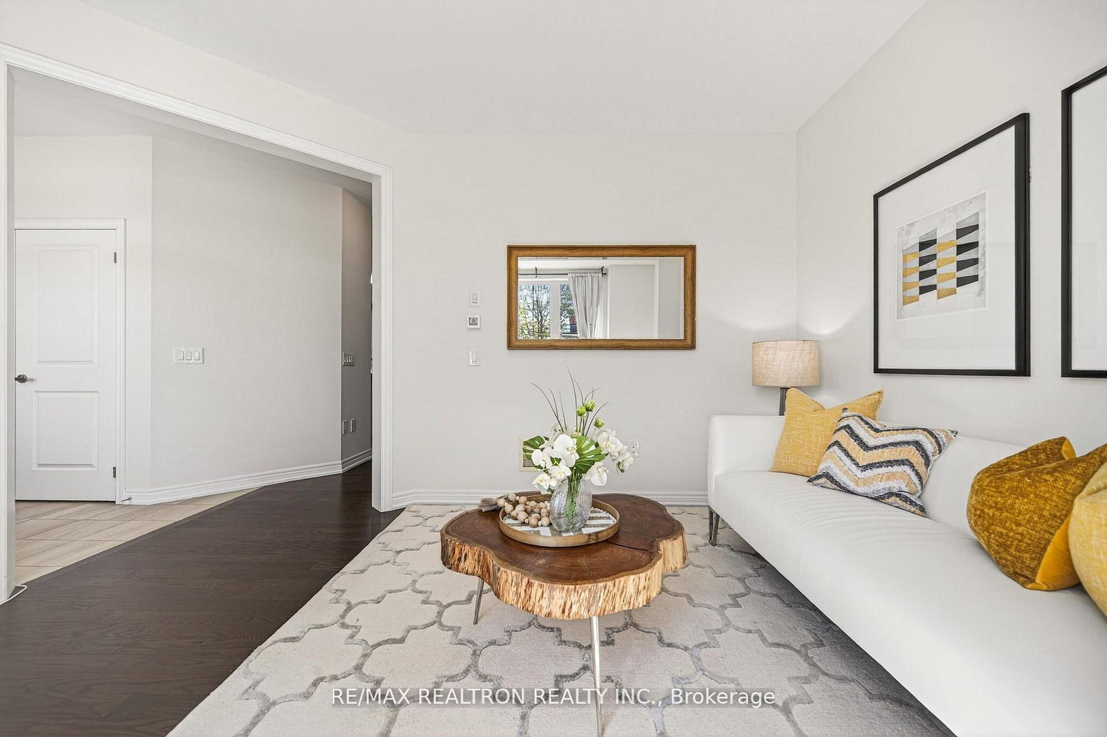 19852 Leslie Street - Photo 39