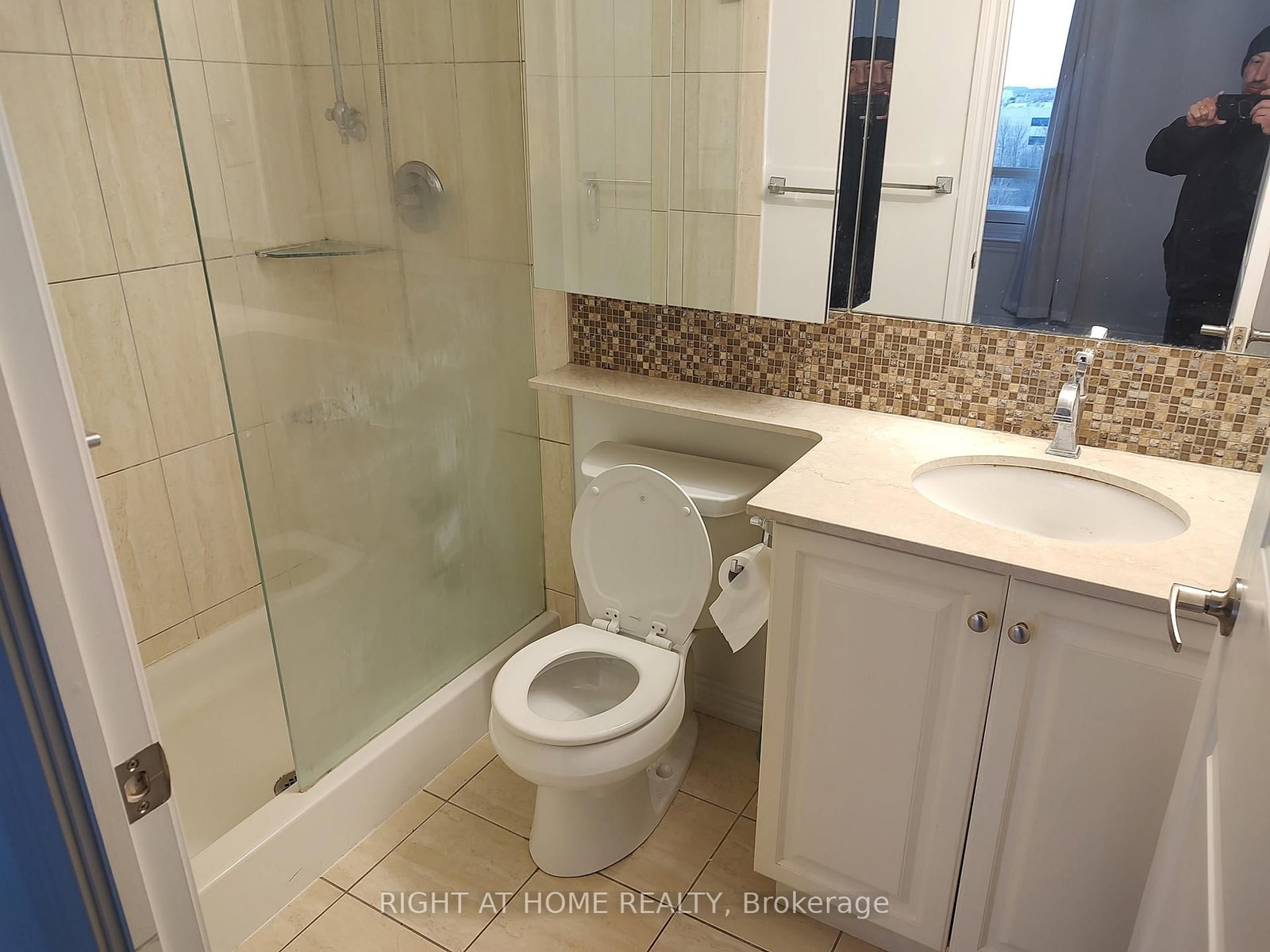9245 Jane Street • #701 • Vaughan, ON photo 4