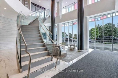 Unit 740 — 9471 Yonge Street — photo 6