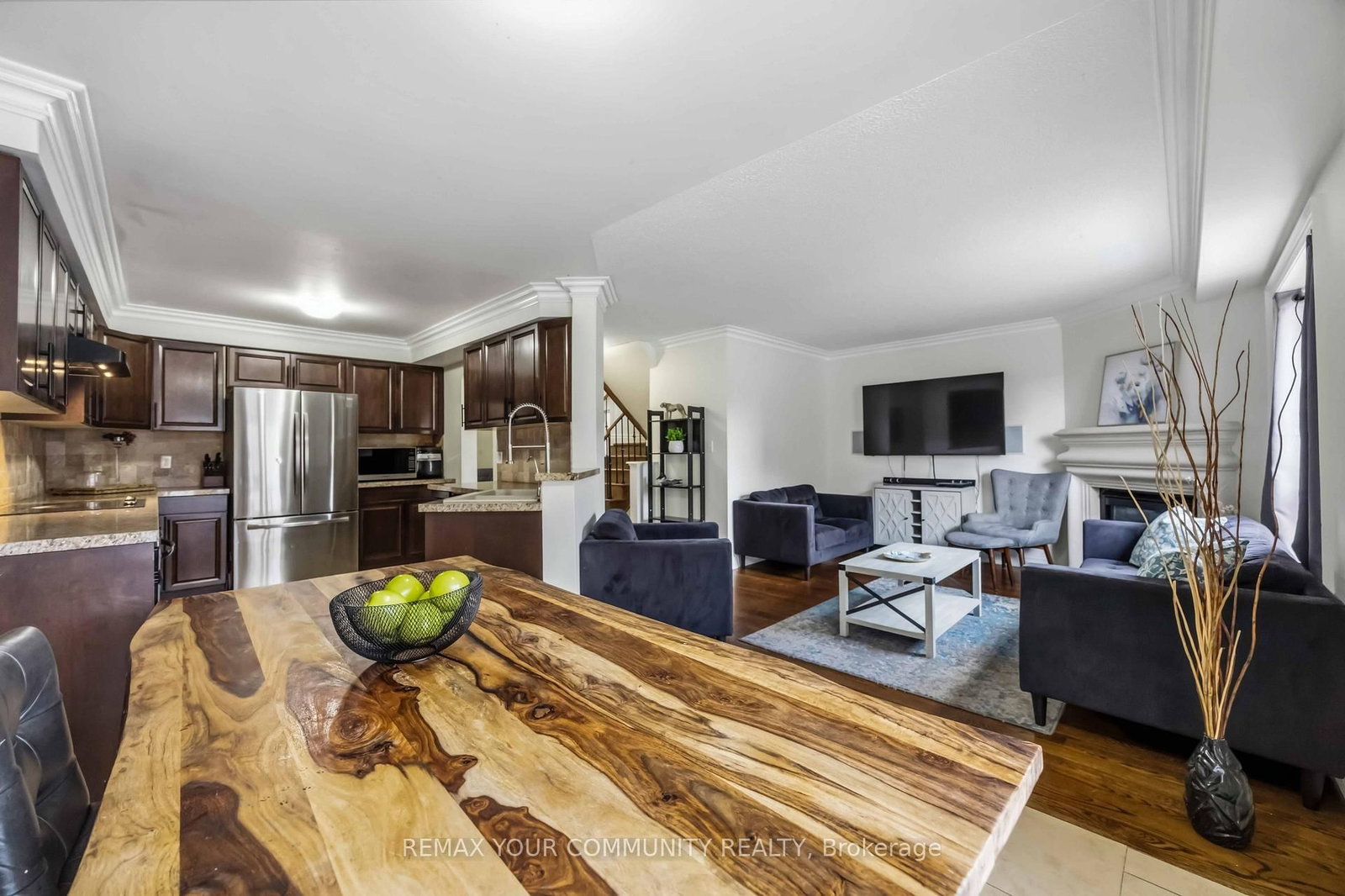 56 Hirst Avenue • Georgina, ON photo 14