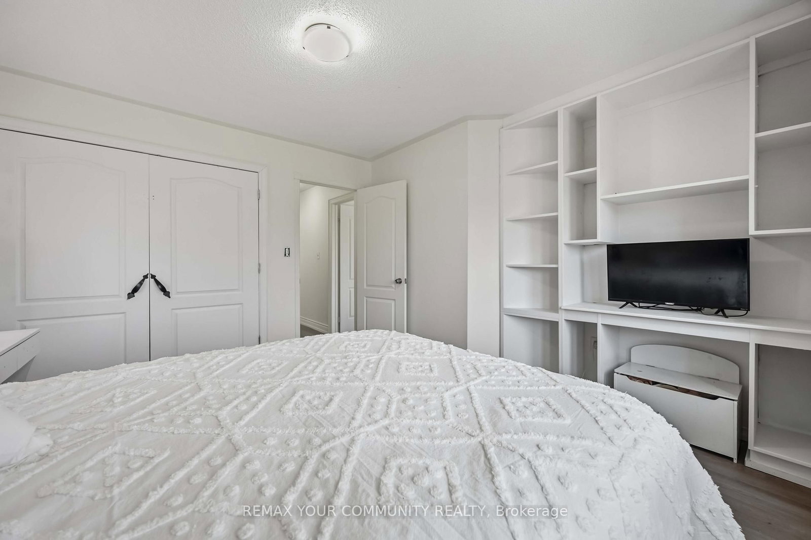56 Hirst Avenue • Georgina, ON photo 35