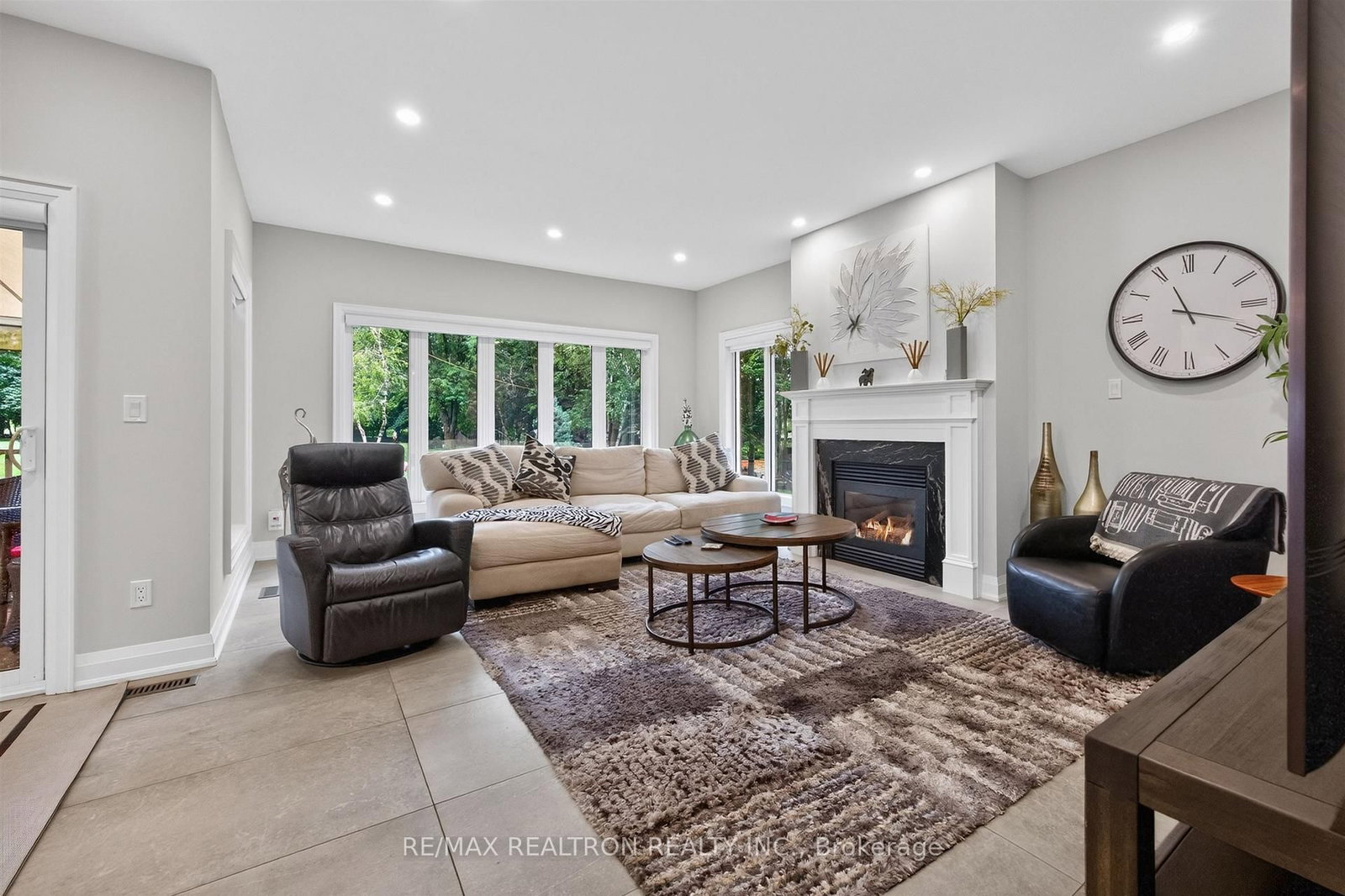 7 Maplehyrn Avenue • East Gwillimbury, ON photo 11