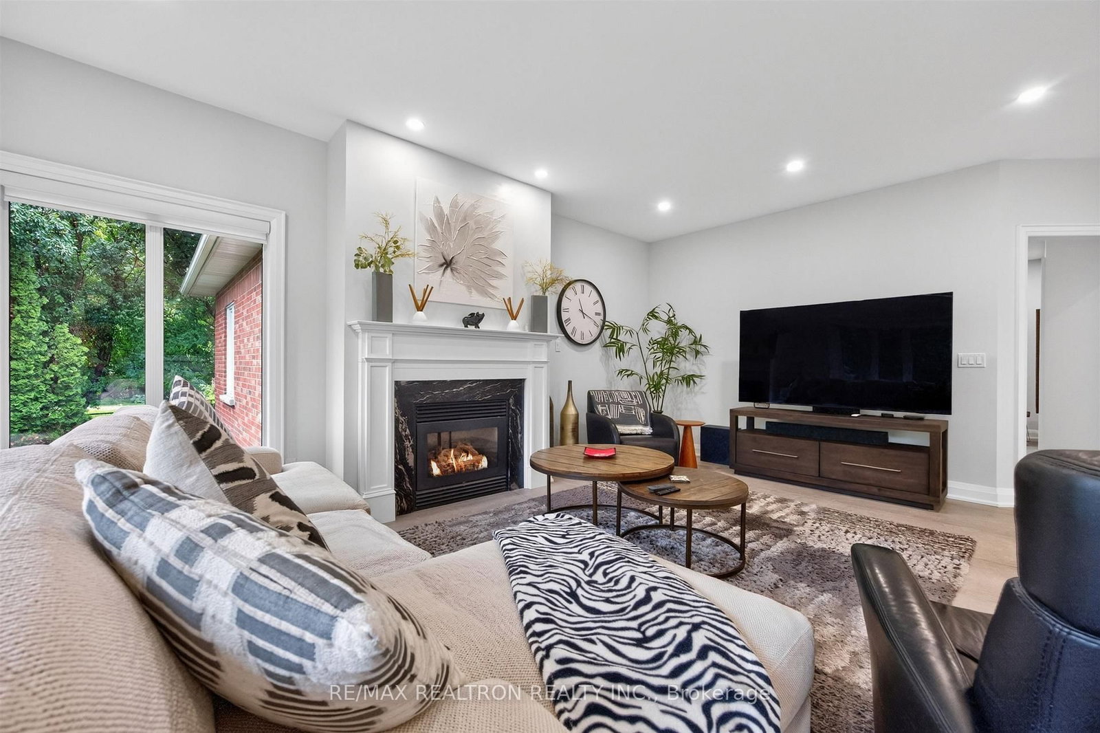 7 Maplehyrn Avenue • East Gwillimbury, ON photo 14