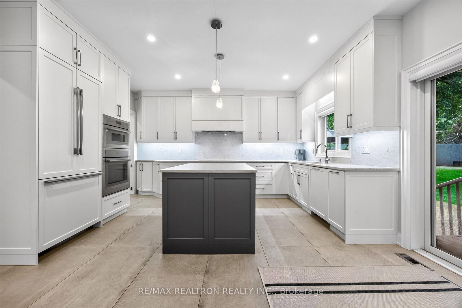 7 Maplehyrn Avenue • East Gwillimbury, ON photo 16