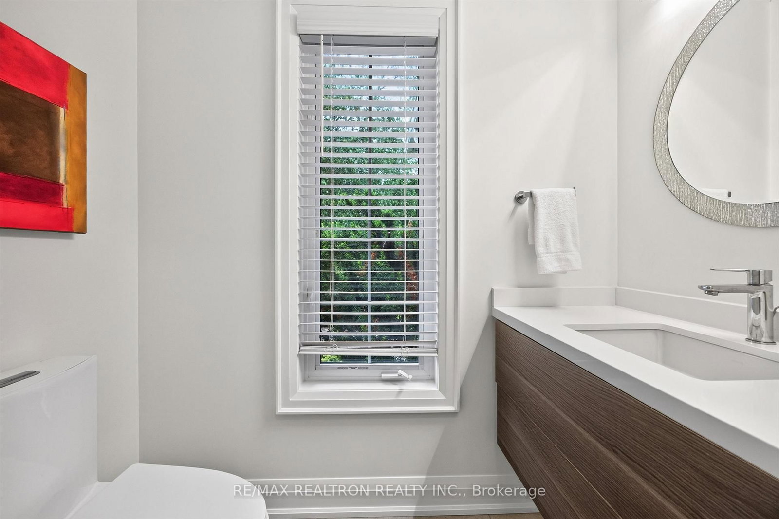 7 Maplehyrn Avenue • East Gwillimbury, ON photo 23