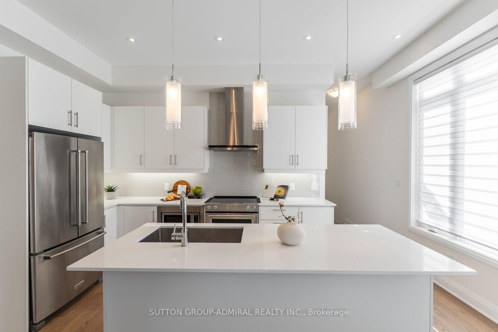 2 Lois Torrance Trail • Uxbridge, ON photo 1