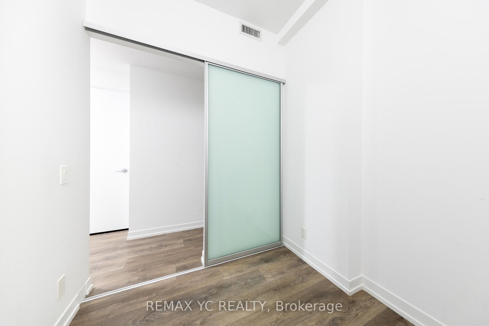 5 Buttermill Avenue • #2709 • Vaughan, ON photo 21