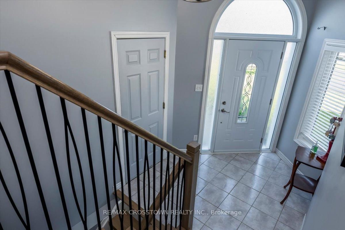 1170 Arnold Street • Innisfil, ON photo 5
