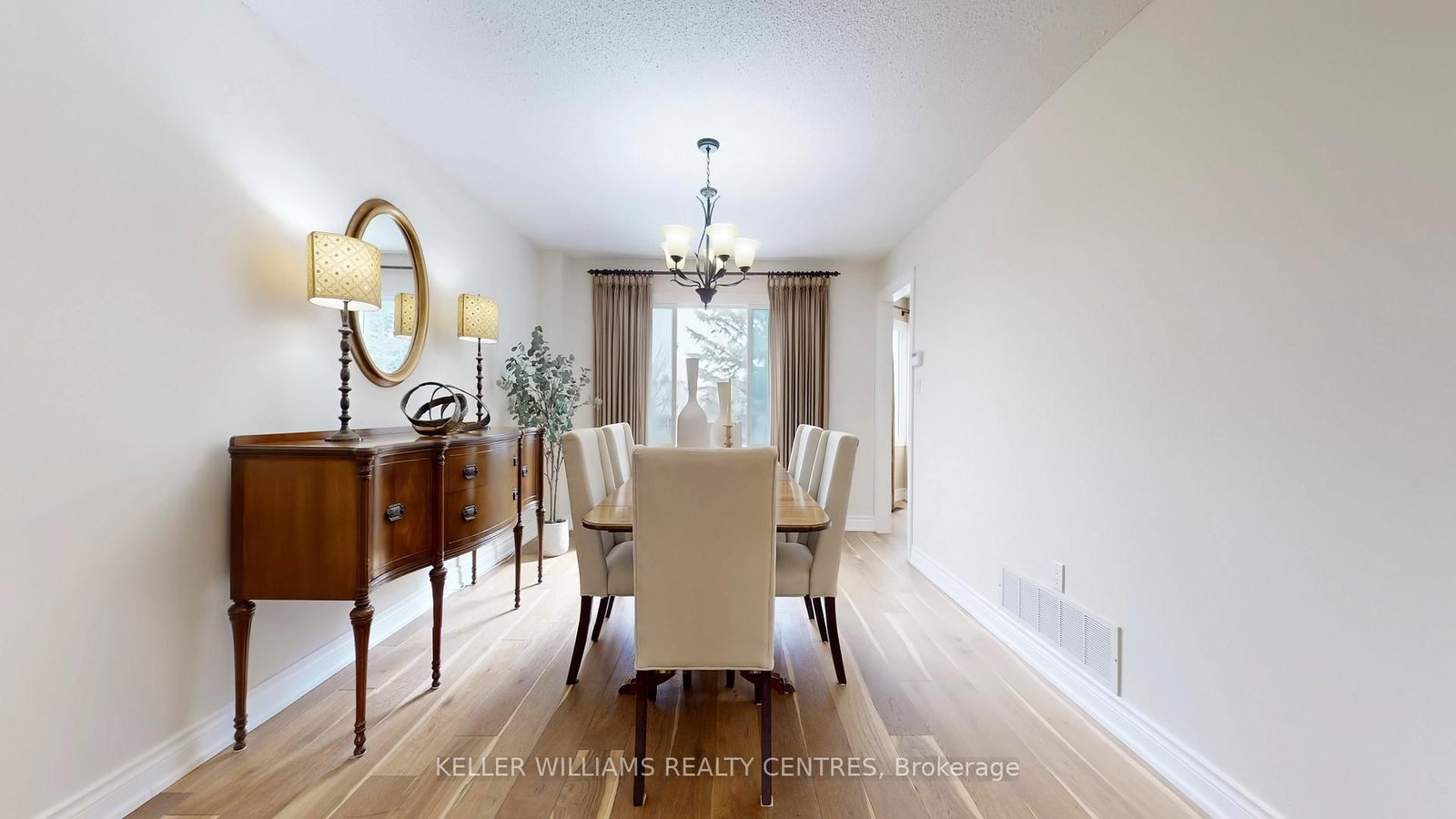 15 Beatty Crescent • Aurora, ON photo 10
