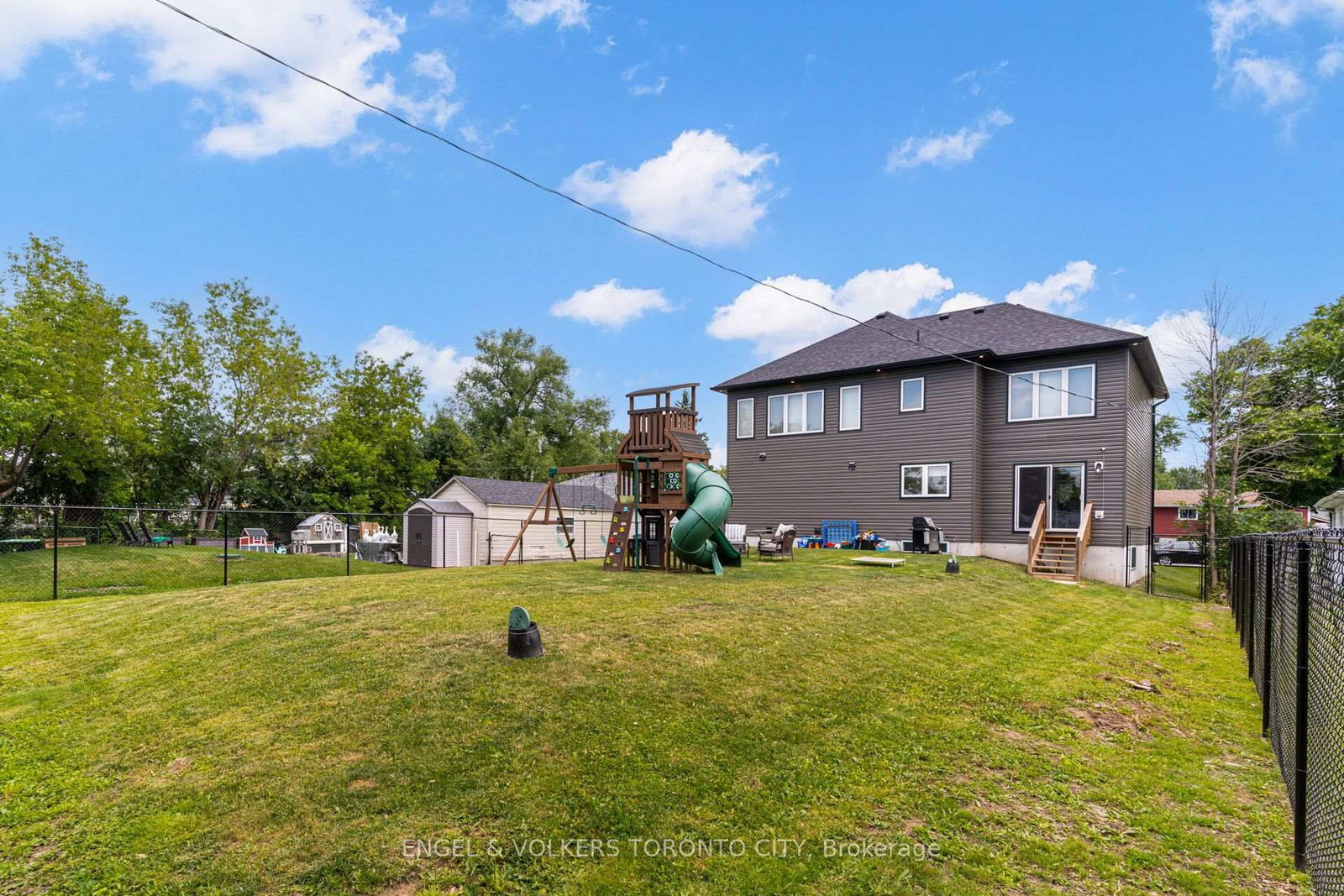 40 Glenview Avenue • Georgina, ON photo 29