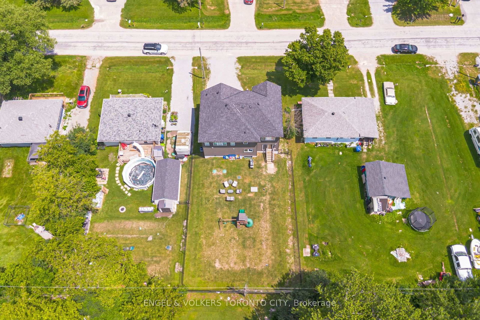 40 Glenview Avenue • Georgina, ON photo 33
