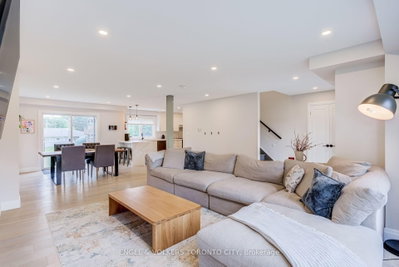40 Glenview Avenue • Georgina, ON photo 6
