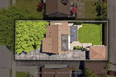 420 S Fernleigh Circle • Richmond Hill, ON photo 3