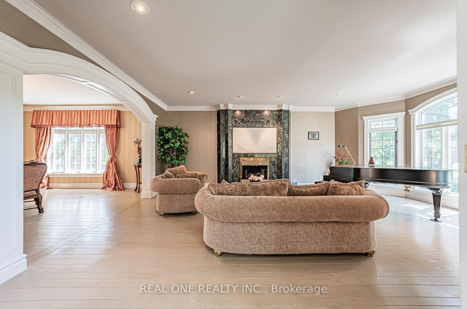 14 Alm Crt, Aurora, view 18