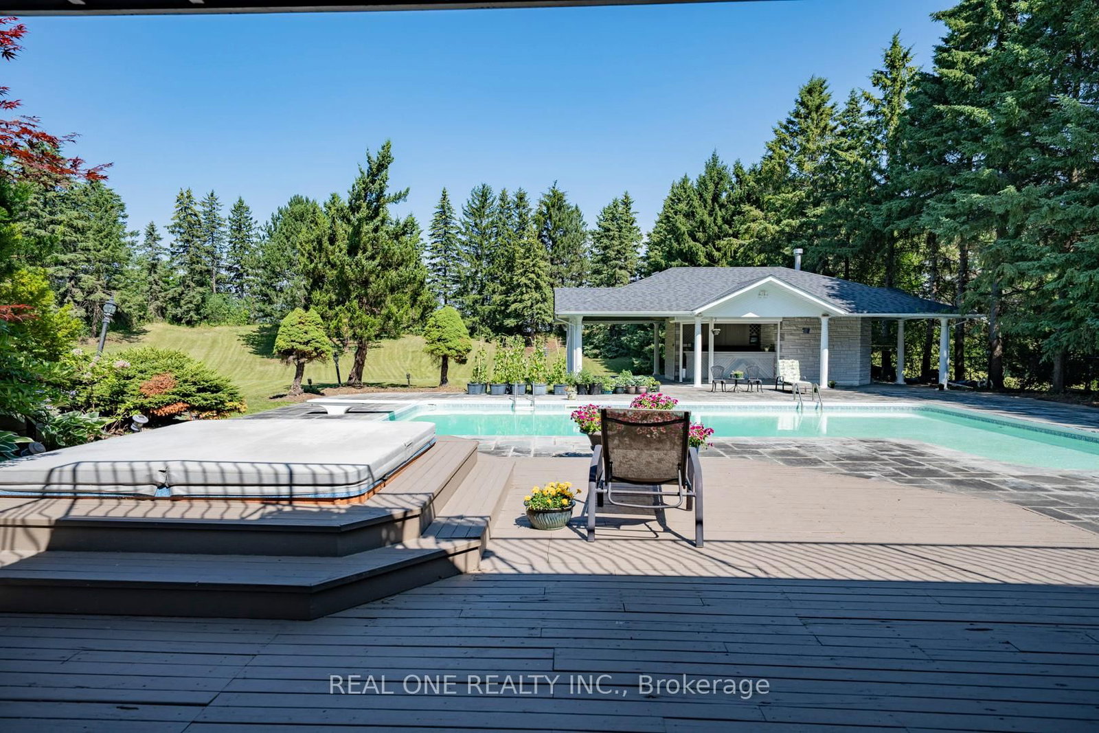14 Alm Crt, Aurora, view 8